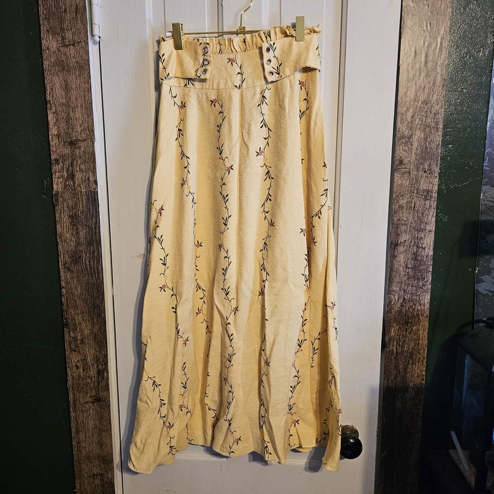 SHEIN Yellow Floral Embroidered Maxi Skirt with Buttoned Waist